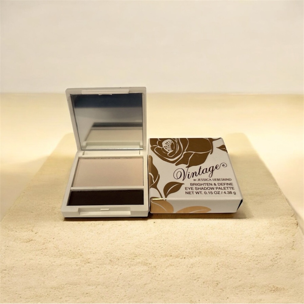 ☕️ Vintage Brighten & Define Eyeshadow Palette | Vanilla & Expresso